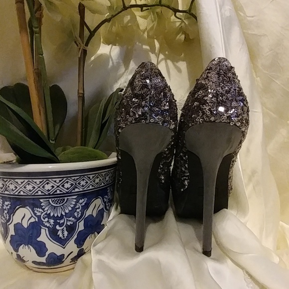 Shoes, Sequined - Picture 5 of 8